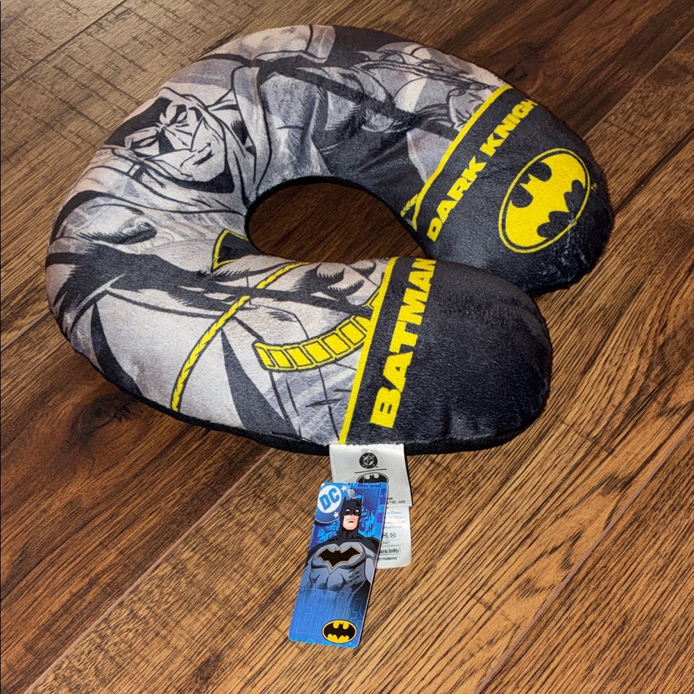 DC Comics Batman Dark Knight Kids Travel Neck Pillow Black, Gray, Yellow - Picture 4 of 9